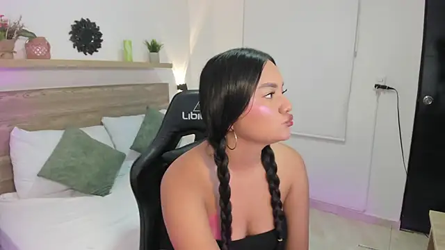 mara08  online show from February 2026 03:34:02 AM