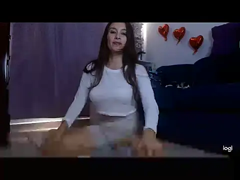 Snapshot of Almaglow_ chatting on February 2026 07:53:02 PM Almaglow online show from February 2026 07:53:02 PM