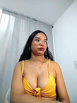 KATALINA SANTANA  online show from May 2026 12:08:02 AM