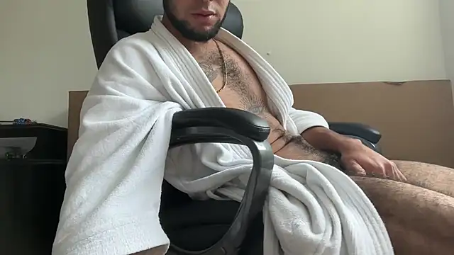 Snapshot of enyel_100 chatting on January 2026 03:38:01 PM enyel 100 online show from January 2026 03:38:01 PM