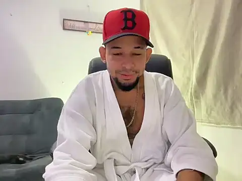 Snapshot of enyel_100 chatting on February 2026 10:54:01 AM enyel 100 online show from February 2026 10:54:01 AM