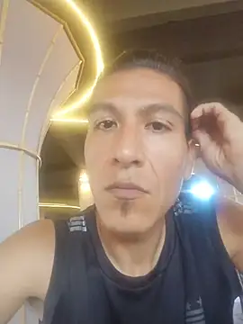 Snapshot of Rodrigohernan19 chatting on April 2026 05:32:01 PM Rodrigohernan19 online show from April 2026 05:32:01 PM