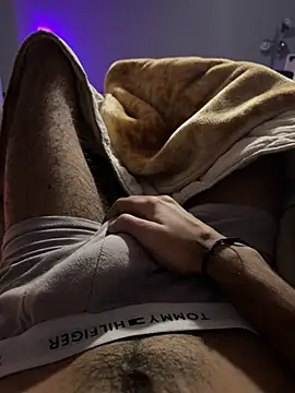 Snapshot of saadbutt13 chatting on January 2026 03:38:01 PM saadbutt13 online show from January 2026 03:38:01 PM