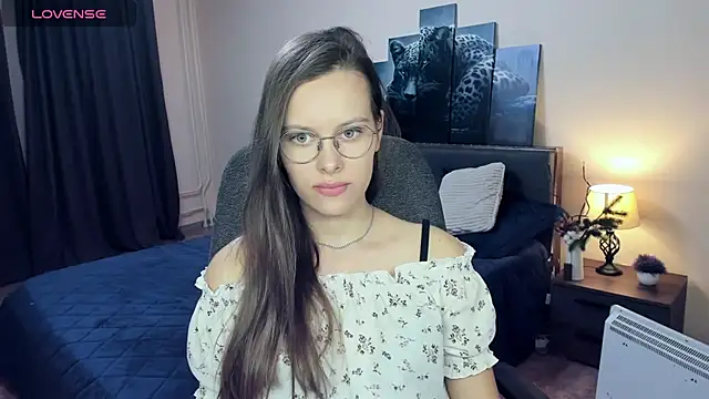 Snapshot of AyumiBlossom chatting on January 2026 04:23:02 PM AyumiBlossom online show from January 2026 04:23:02 PM