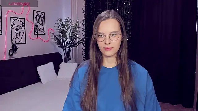 Snapshot of AyumiBlossom chatting on February 2026 11:18:01 AM AyumiBlossom online show from February 2026 11:18:01 AM