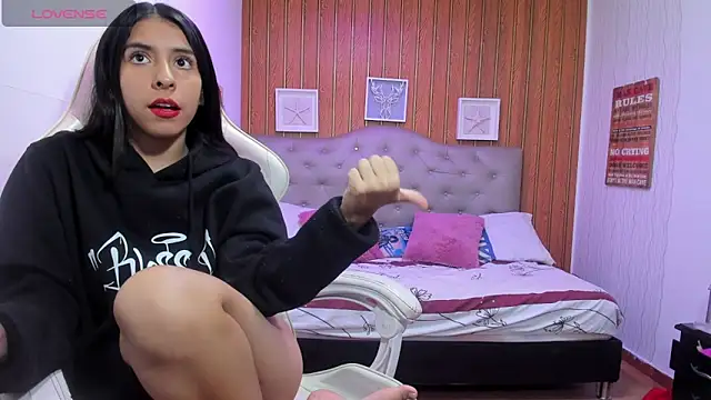 Snapshot of chiquita_lover_ chatting on February 2026 07:23:02 PM chiquita lover online show from February 2026 07:23:02 PM