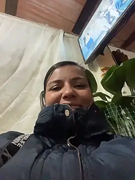 cinthia2011 online show from January 2026 12:27:02 AM