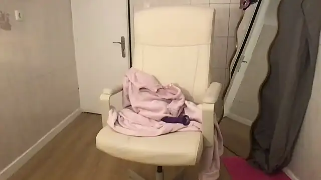 Snapshot of Babypinypon chatting on January 2026 11:52:02 PM Babypinypon online show from January 2026 11:52:02 PM