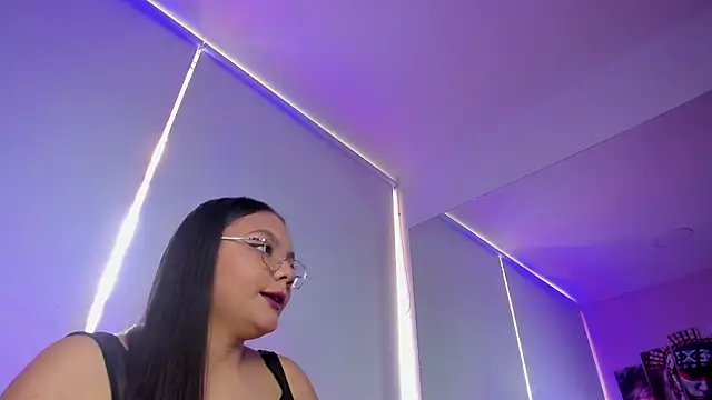 Lizz Collins online show from February 2026 06:00:02 PM