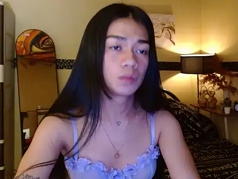 Snapshot of EnviousMaddie chatting on May 2026 05:42:02 PM EnviousMaddie online show from May 2026 05:42:02 PM