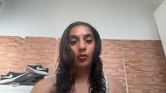 fayfay21xh online show from May 2026 05:21:01 PM