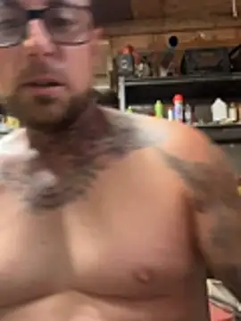WIDBIGWHITECOCK online show from June 2026 05:05:01 PM