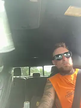 WIDBIGWHITECOCK online show from June 2026 09:19:02 PM