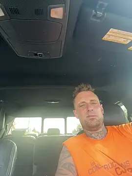 WIDBIGWHITECOCK online show from July 2026 09:39:02 PM