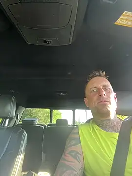WIDBIGWHITECOCK online show from July 2026 09:41:02 PM