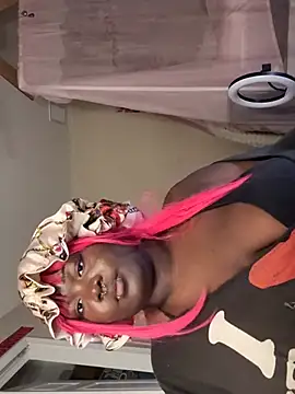 princesssukii online show from July 2026 12:25:02 AM