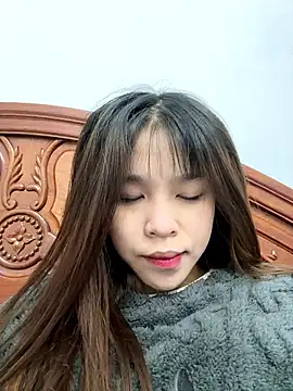 Snapshot of Lyli-122 chatting on January 2026 02:13:01 AM Lyli-122 online show from January 2026 02:13:01 AM