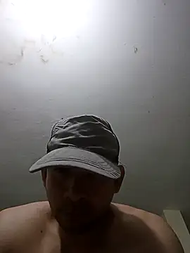 Snapshot of paladito01 chatting on April 2026 06:30:01 AM paladito01 online show from April 2026 06:30:01 AM