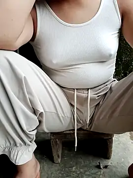 vanvan005 online show from June 2026 10:58:01 AM