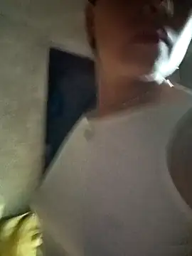 vanvan005 online show from July 2026 10:22:02 AM