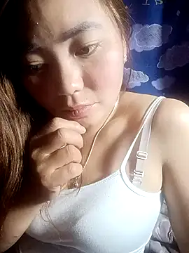 Snapshot of Miu_baby01 chatting on February 2026 08:29:01 PM Miu baby01 online show from February 2026 08:29:01 PM