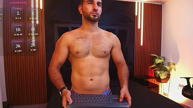 Snapshot of lorenzo_walker_1 chatting on March 2026 05:31:02 PM lorenzo walker 1 online show from March 2026 05:31:02 PM