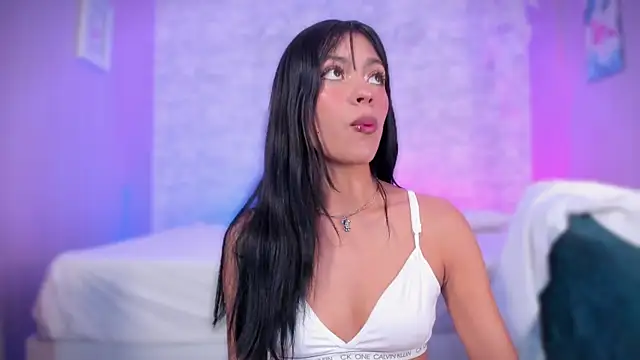 Snapshot of ayla_lux chatting on February 2026 05:37:02 AM ayla lux online show from February 2026 05:37:02 AM