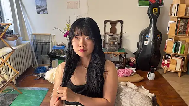 chiloschista online show from May 2026 05:43:01 PM