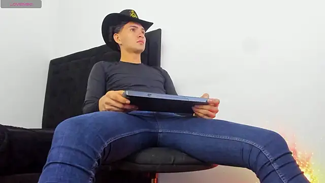 camilo model online show from March 2026 02:57:02 AM