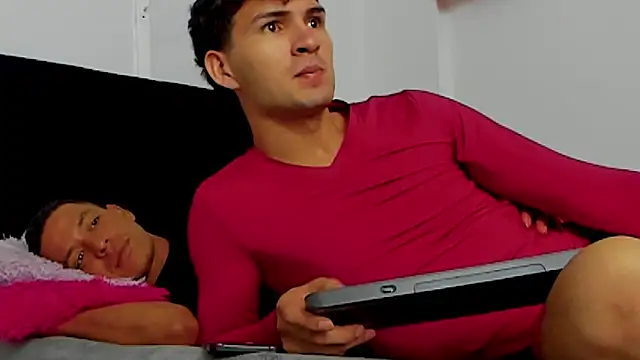 camilo model online show from May 2026 12:30:01 AM