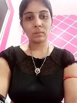 Snapshot of Hot_ree85 chatting on March 2026 08:51:02 AM Hot ree85 online show from March 2026 08:51:02 AM