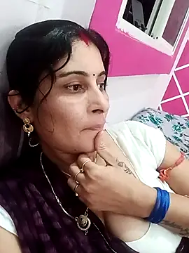 Snapshot of Hot_ree85 chatting on March 2026 10:08:02 AM Hot ree85 online show from March 2026 10:08:02 AM