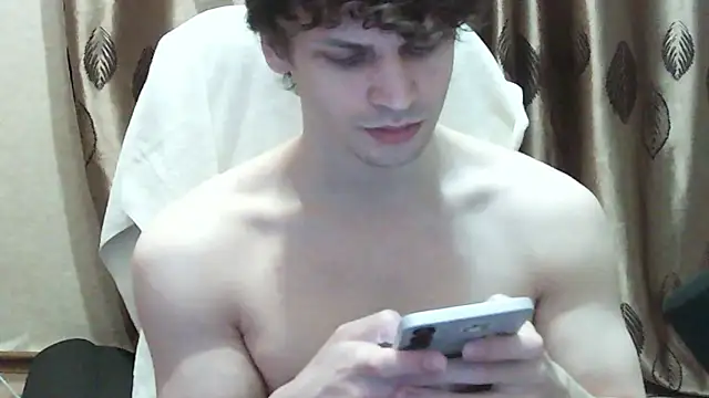 Snapshot of ShyDarko chatting on January 2026 12:18:02 PM ShyDarko online show from January 2026 12:18:02 PM