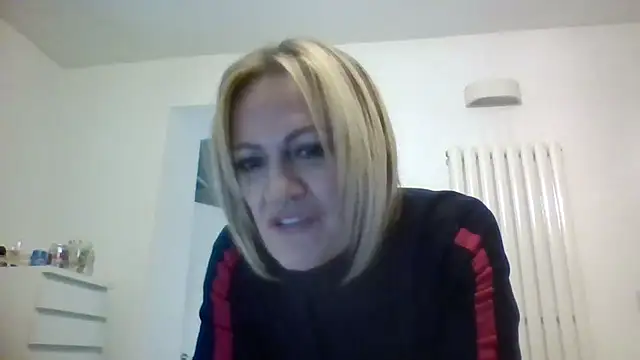 Milfshake227 online show from March 2026 07:00:02 PM