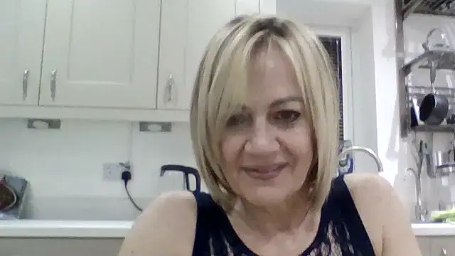 Milfshake227 online show from March 2026 07:18:02 PM
