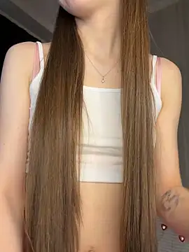 Snapshot of SkylineBliss chatting on February 2026 07:48:01 AM SkylineBliss online show from February 2026 07:48:01 AM