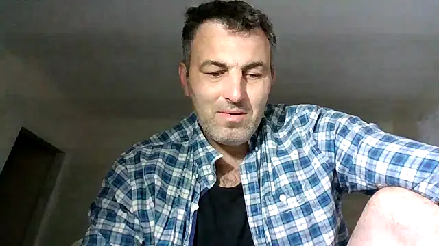 Snapshot of Hakfin666 chatting on June 2026 04:04:02 AM Hakfin666 online show from June 2026 04:04:02 AM