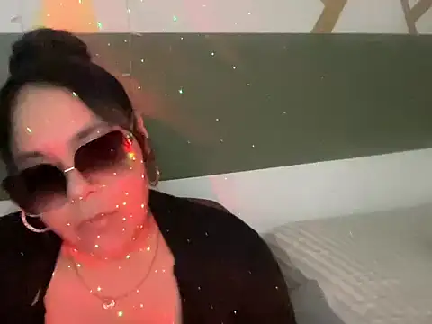 Thickfreakylatina online show from March 2026 01:40:02 AM