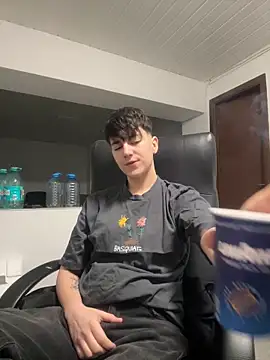 Snapshot of ravenryx chatting on February 2026 03:52:02 PM ravenryx online show from February 2026 03:52:02 PM