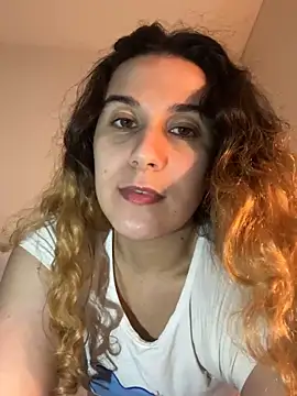 joanaguerreiru online show from February 2026 11:10:02 PM