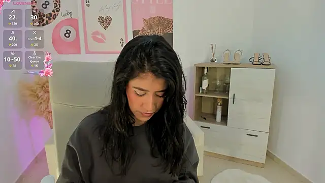 Sussan Monroe online show from March 2026 09:14:01 AM