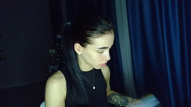 Vlada Elfie online show from January 2026 05:48:02 PM