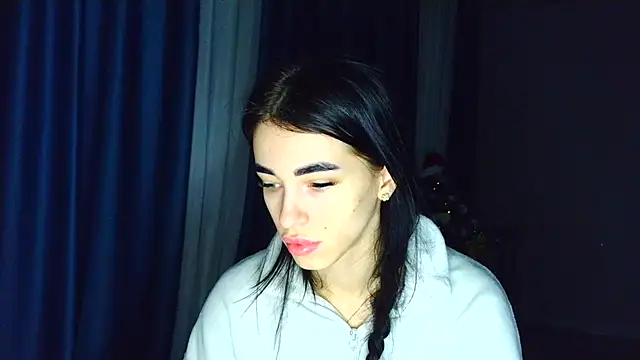 Vlada Elfie online show from January 2026 03:17:01 PM