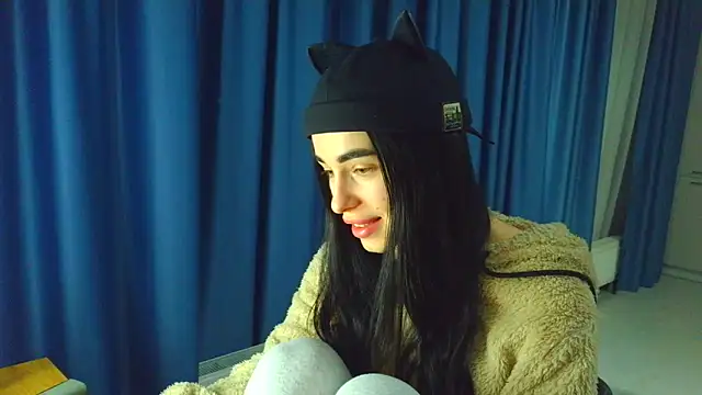 Vlada Elfie online show from February 2026 06:28:01 PM