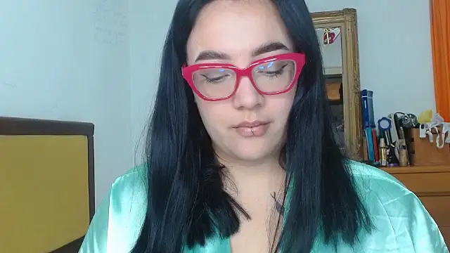 Snapshot of Nova-Satela chatting on February 2026 06:06:02 PM Nova-Satela online show from February 2026 06:06:02 PM