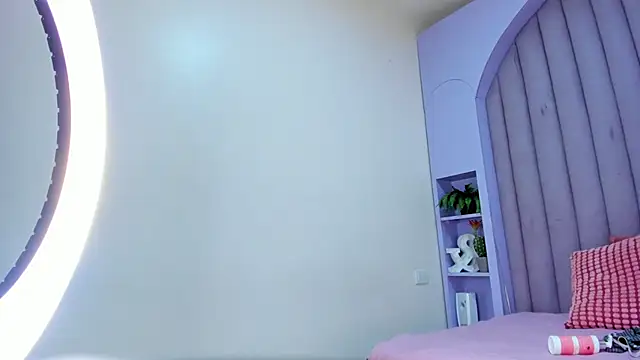 Snapshot of AmberStonne__ chatting on February 2026 02:18:02 AM AmberStonne online show from February 2026 02:18:02 AM