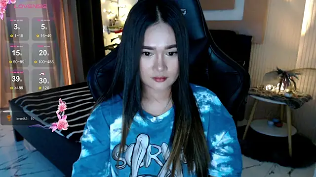 Snapshot of simplykhate chatting on February 2026 01:43:02 AM simplykhate online show from February 2026 01:43:02 AM