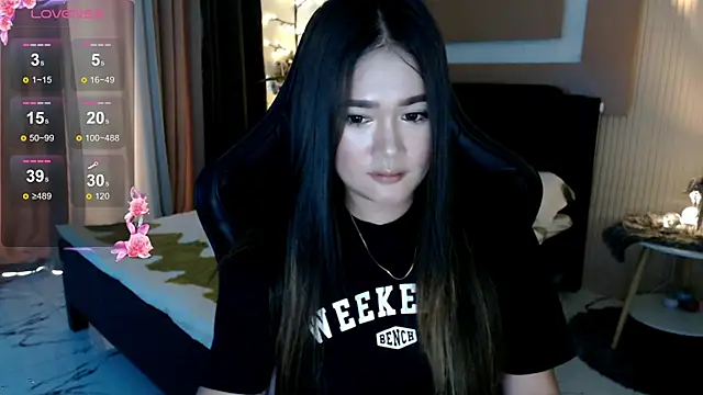 Snapshot of simplykhate chatting on February 2026 12:58:02 AM simplykhate online show from February 2026 12:58:02 AM