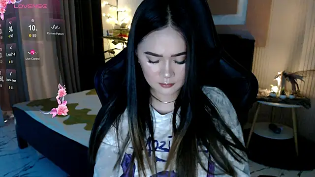 Snapshot of simplykhate chatting on February 2026 02:20:02 AM simplykhate online show from February 2026 02:20:02 AM