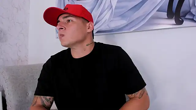 Snapshot of MassimoCo_ chatting on February 2026 10:49:01 PM MassimoCo online show from February 2026 10:49:01 PM